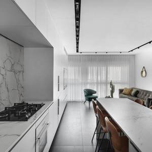 Modern quality house abroad Nitzan Horovitz